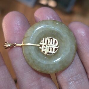 SOLID 14K VINTAGE ANTIQUE GREEN JADE JADITE PENDANT 6.94 Grams